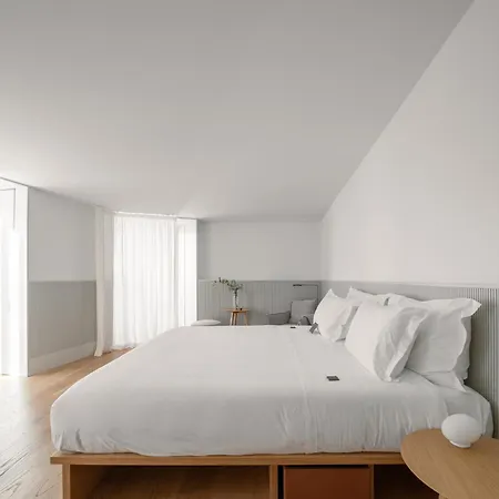 Montecarmo12 - Design Boutique 5* Lisbon